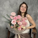 Живу тобой: пионовидные розы, лизиантус и твидия с доставкой в Санкт- Петербурге - Фотография 3