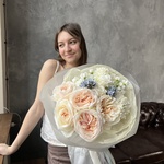 Моей единственной: пионовидные розы, лизиантус и твидия с доставкой в Санкт- Петербурге - Фотография 6