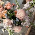 Душа моя: французские розы, ранункулюсы и твидия с доставкой в Санкт- Петербурге - Фотография 6