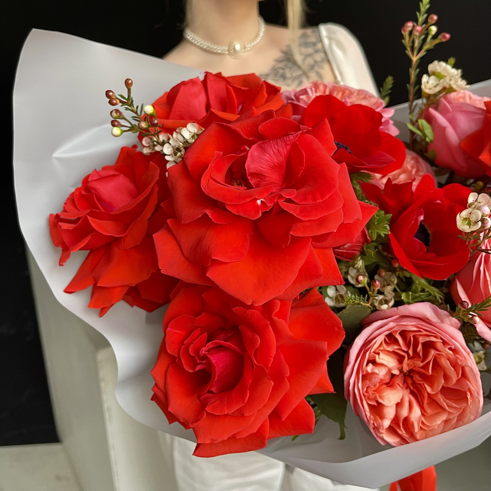 Сказочный Валентин: авторский букет в яркой гамме