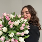 Микс 51 розового и белого тюльпана под ленту - Фотография 3