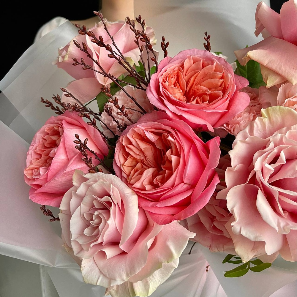 Свет моих очей: авторский букет с французскими розами 