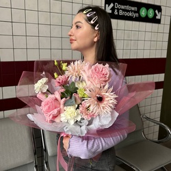 Букет «Розовые очки: французская роза, нежный лизиантус и гербера » Букет «Розовые очки: французская роза, нежный лизиантус и гербера »
