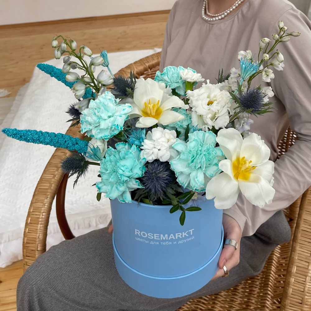 Русалочьи грезы: белые тюльпаны, диантусы и другие цветы