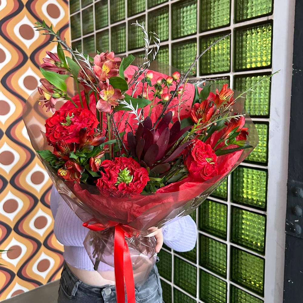 Твое сердце заМерло: стойкие розы Рэд Ай и альстромерия!