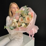 Постучись в мою дверь: авторский букет в нежной гамме в Санкт-Петербурге - Фотография 4