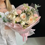 Постучись в мою дверь: авторский букет в нежной гамме в Санкт-Петербурге - Фотография 10