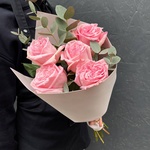 Пинк Пирл: пионовидные розы с эвкалиптом в Санкт-Петербурге - Фотография 1