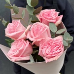 Пинк Пирл: пионовидные розы с эвкалиптом в Санкт-Петербурге - Фотография 4