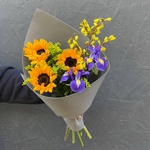 Ириска: подсолнухи и ирисы в Санкт-Петербурге - Фотография 4