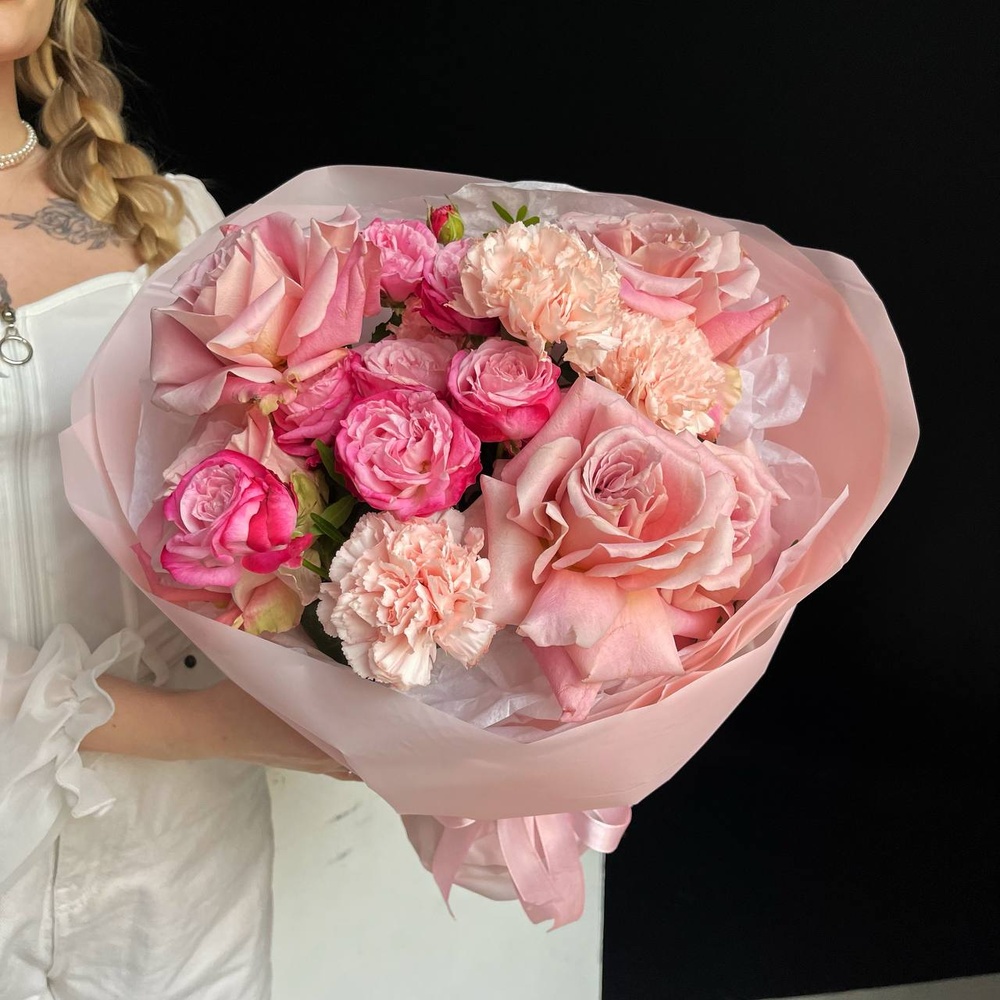 Сладкий ноябрь: авторский букет в нежной гамме в Санкт-Петербурге