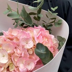 В самое сердце: розовая гортензия и эвкалипт в Санкт-Петербурге - Фотография 5