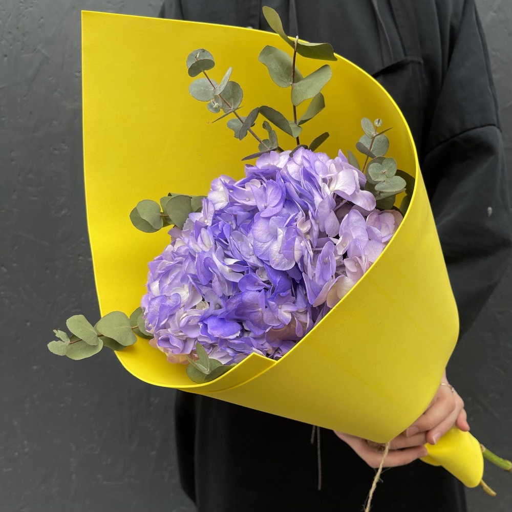 В самое сердце: лавандовая гортензия и эвкалипт в Санкт-Петербурге