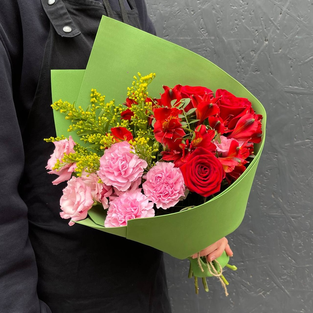 Ай оф зе Драгон: авторский букет со стойкими цветами