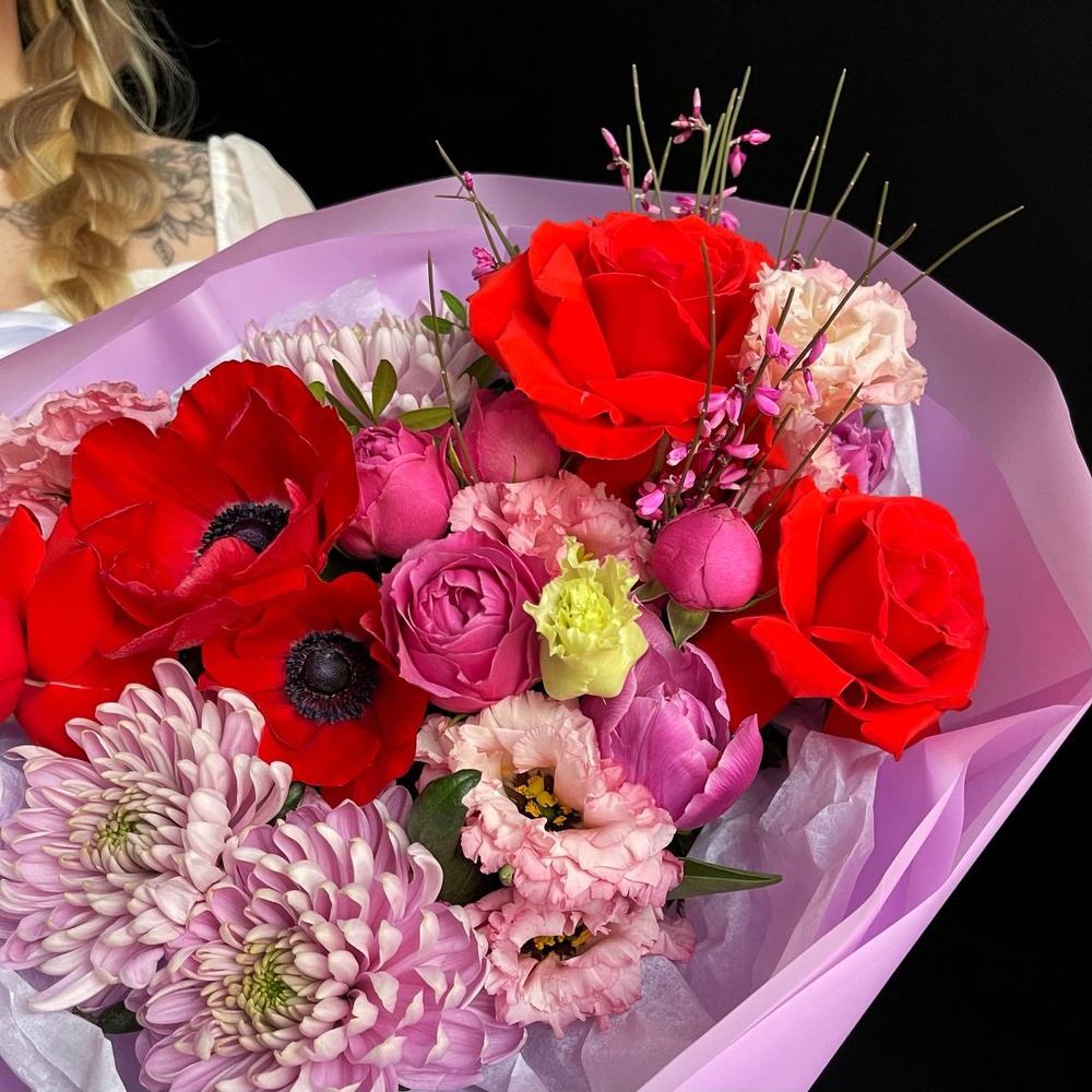 Анатомия любви: авторский букет в яркой гамме