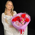 Анатомия любви: авторский букет в яркой гамме в Санкт-Петербурге - Фотография 4