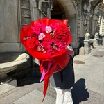 Вальпургиева ночь: букет с французскими и стойкими пионовидными розами - Фотография 8 Вальпургиева ночь: букет с французскими и стойкими пионовидными розами - Фотография 8