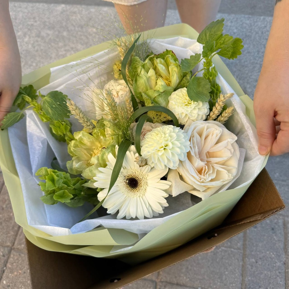 Лючия Лемурмур: зеленые розы, ароматные и стойкие цветы в гамме Мариинского театра