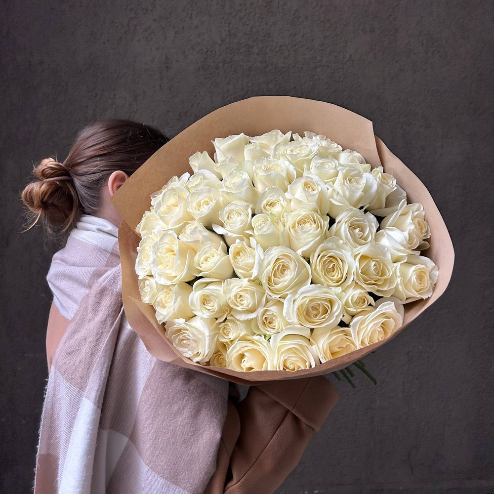 Розы белые недорого: 51 цветок, высота 50 см