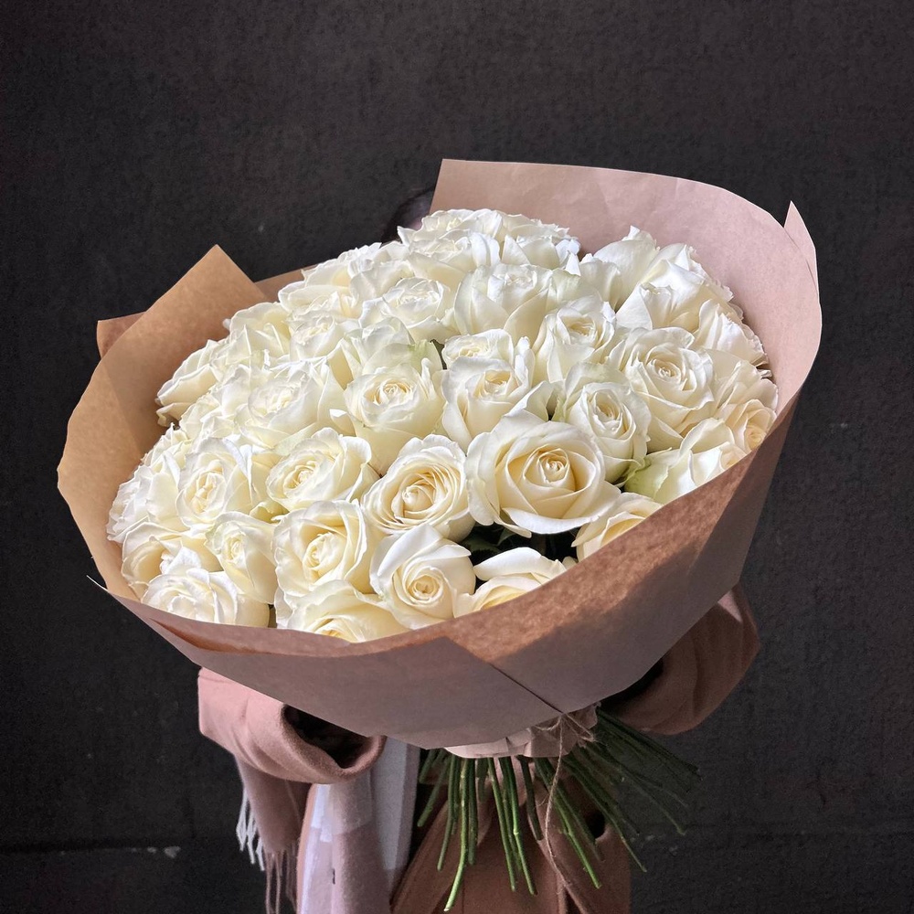 Розы белые недорого: 51 цветок, высота 50 см