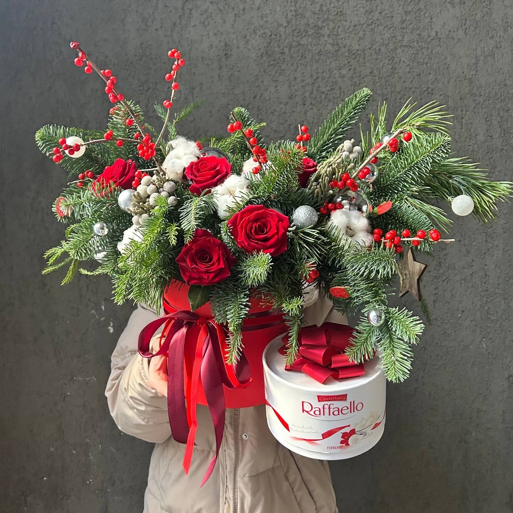 Цветочный новогодний подарок с Раффаэлло