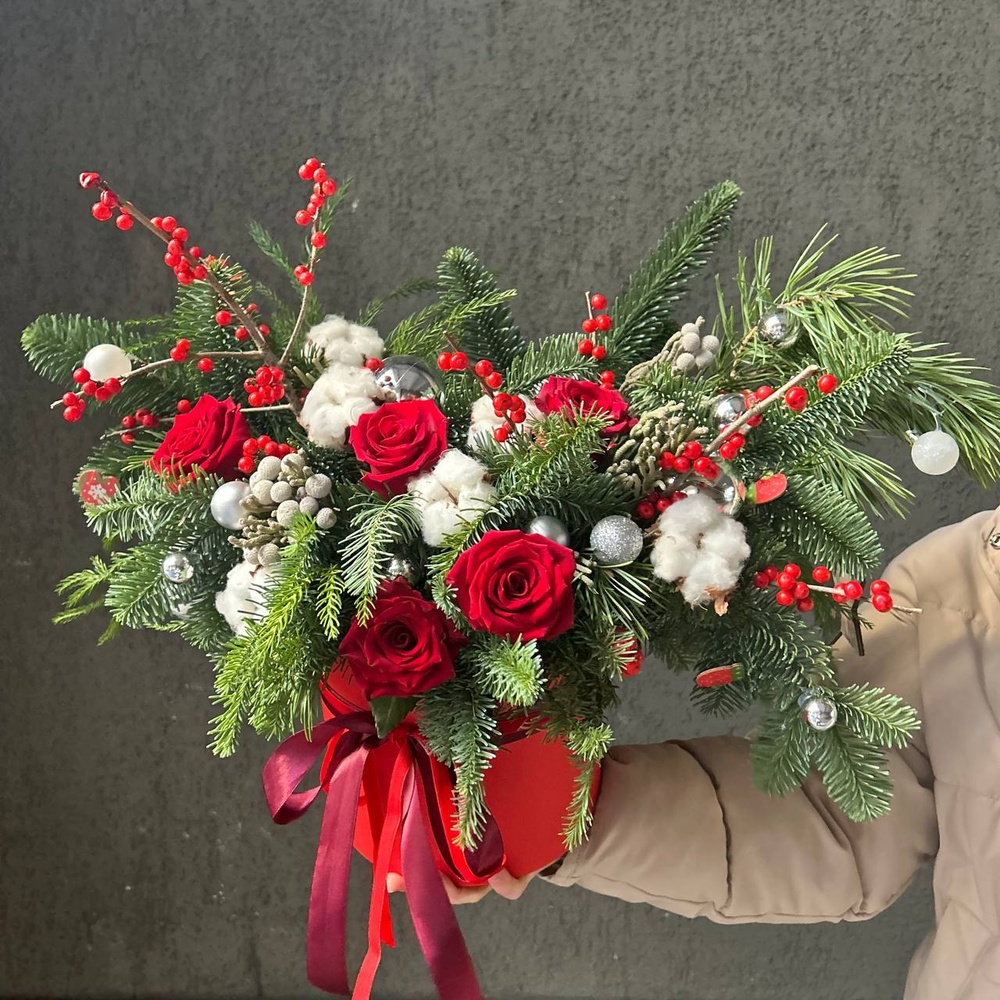 Цветочный новогодний подарок с Раффаэлло
