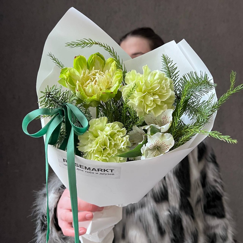 Мятные гвоздики и хвойные ветки