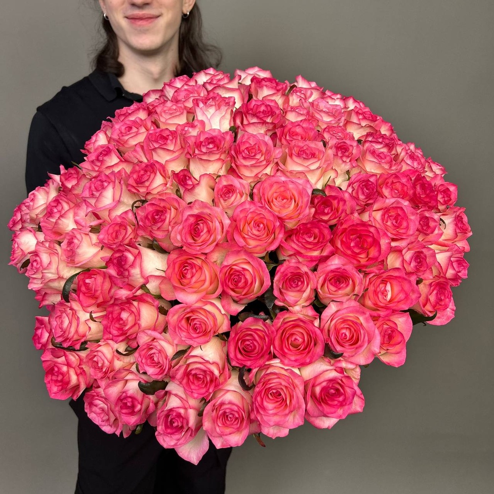 101 розовая роза