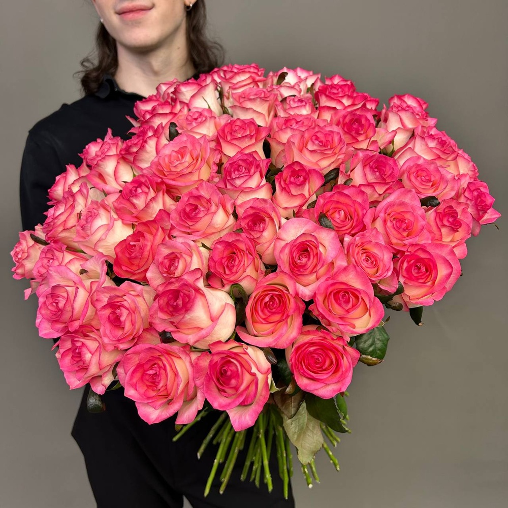 61 розовая роза + аквабокс и коробка-переноска