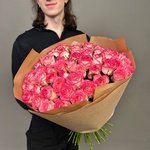 51 розовая роза в крафте с доставкой по Санкт-Петербургу - Фотография 1