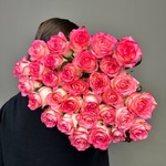 Свежие 31 розовая роза под ленту с доставкой по Санкт-Петербургу - Фотография 2