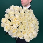 Свежая 61 белая роза - Фотография 1