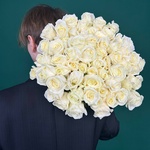 Свежая 61 белая роза - Фотография 8