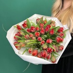 Марсала: 51 красный пионовидный тюльпан - Фотография 10