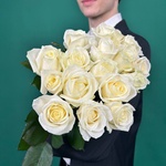 Свежих 19 белых роз под ленту - Фотография 5