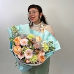 Букет цвета твоей души. Размер M с аквабоксом и коробкой-переноской - Фотография 10