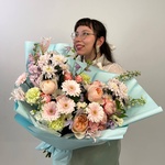 Букет цвета твоей души. Размер L с аквабоксом и коробкой-переноской - Фотография 12