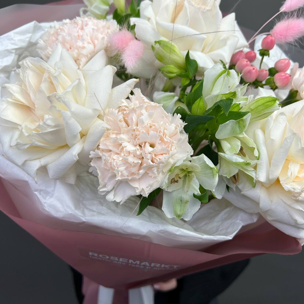 «С тонким ароматом любви» с аквабоксом и коробкой-переноской