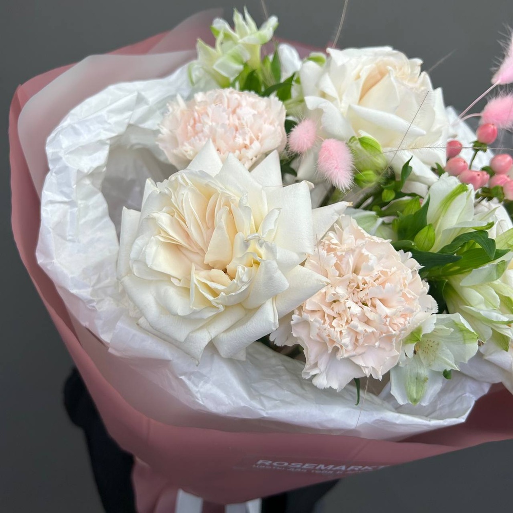 «С тонким ароматом любви» с аквабоксом и коробкой-переноской