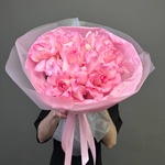 Просто розовый букет в стильной упаковке + аквабокс и коробка-переноска - Фотография 1