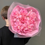 Просто розовый букет в стильной упаковке + аквабокс и коробка-переноска - Фотография 9