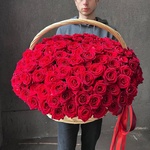 161 красная роза в корзине - Фотография 5