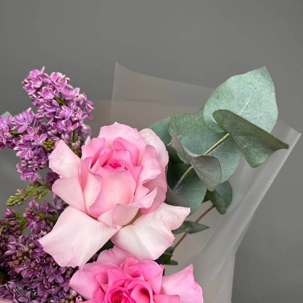 Запах весны: ароматная сирень с французской розой