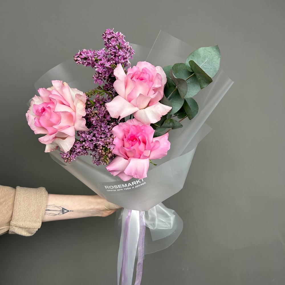 Запах весны: ароматная сирень с французской розой