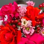 К тебе. Шикарный букет из роз сорта Пинк Флойд и Нина + аквабокс и коробка-переноска - Фотография 10