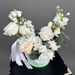 Морская любовь: вайт охара, маттиола и белый лизиантус - Фотография 8