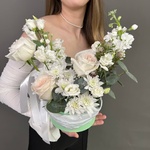 Морская любовь: вайт охара, маттиола и белый лизиантус - Фотография 7