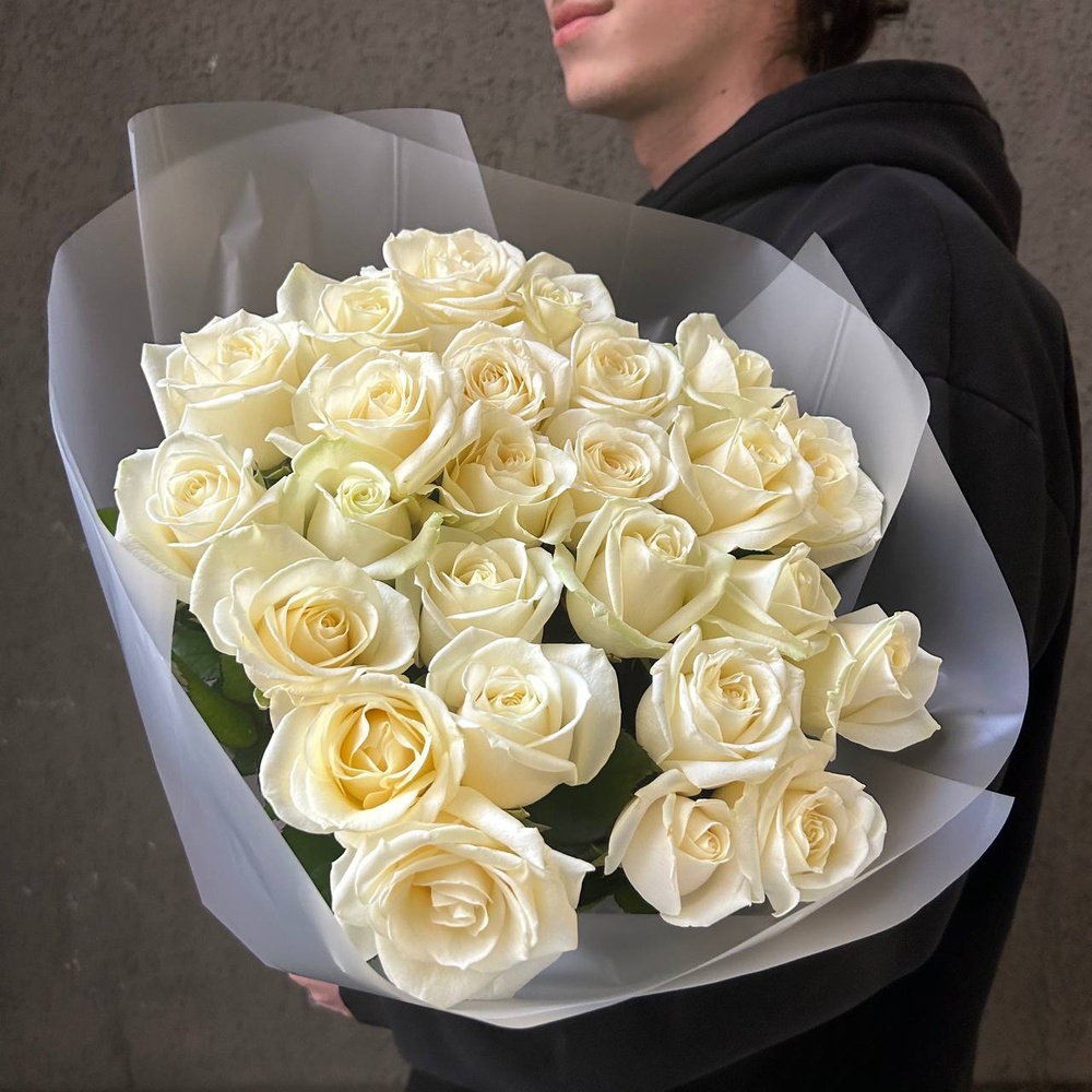Белые розы с большим бутоном. 25 шт НЕДОРОГО