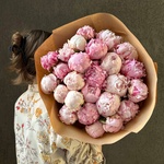 Свежих 25 розовых пионов в крафте - Фотография 2 Свежих 25 розовых пионов в крафте - Фотография 2