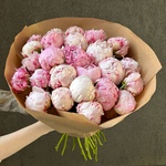 Свежих 25 розовых пионов в крафте - Фотография 7 Свежих 25 розовых пионов в крафте - Фотография 7